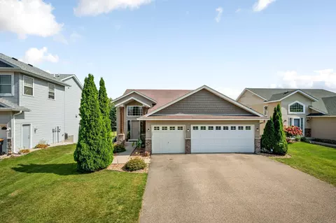 1679 Nordland St, Shakopee, MN 55379