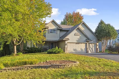 9342 Preserve Trl, Woodbury, MN 55125