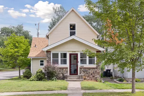1038 Colne St, Saint Paul, MN 55103