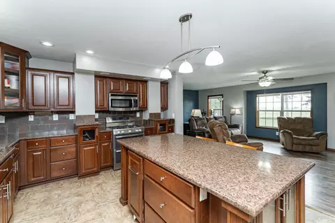 Kitchen - 11150 County 2, Spring Valley, MN 55975 photo 4 of 5