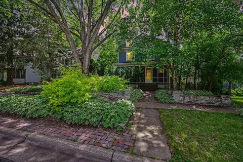 2012 Iglehart Ave, Saint Paul, MN 55104