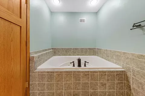 1009 2nd St SE, Faribault, MN 55021 photo 34