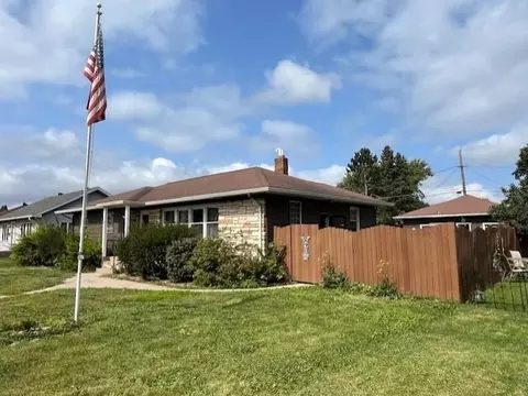 709 11th St S, Virginia, MN 55792