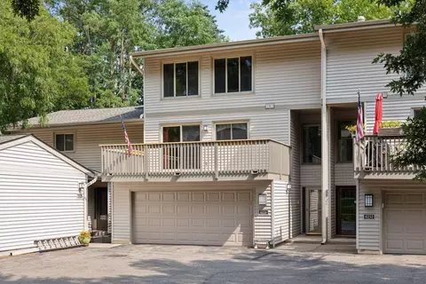 6228 Sandpiper Ct, Edina, MN 55436