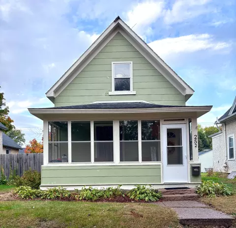 252 9th Ave S, South Saint Paul, MN 55075