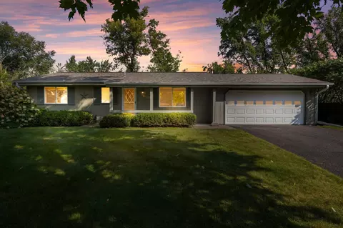 1797 Richard Ct, White Bear Lake, MN 55110