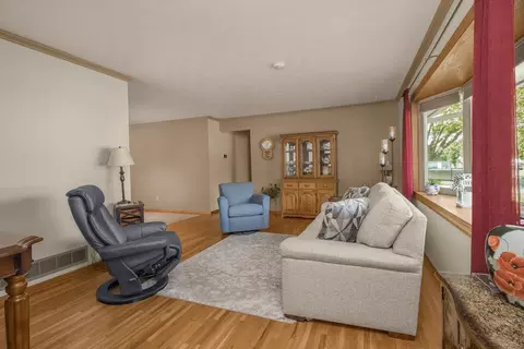 2014 Diffley Rd, Eagan, MN 55122 photo 4