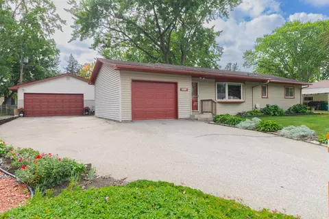 2014 Diffley Rd, Eagan, MN 55122