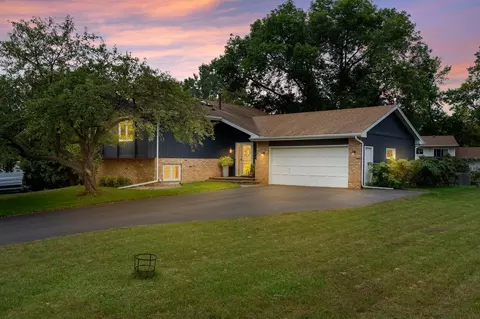 3945 Harbor Ln N, Plymouth, MN 55446