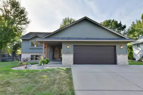 1201 10th Ave N, Sauk Rapids, MN 56379