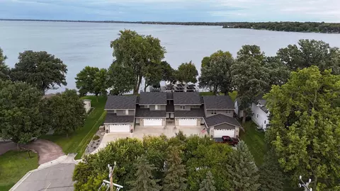 103 Harriet St #C, Spicer, MN 56288