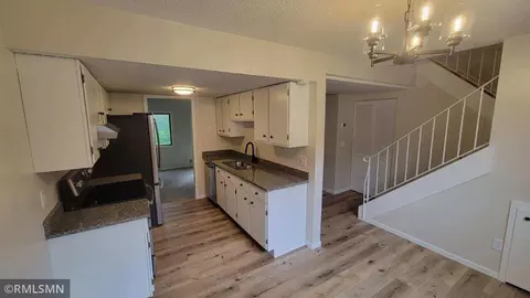 7508 Germane Trl, Apple Valley, MN 55124