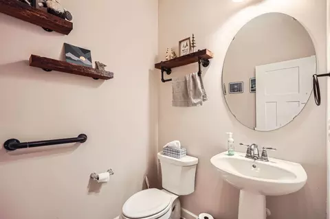 Bath - 2244 Naples Ave, Cologne, MN 55322 photo 1 of 3