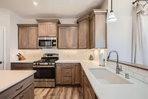 Kitchen - 2244 Naples Ave, Cologne, MN 55322 photo 2 of 4