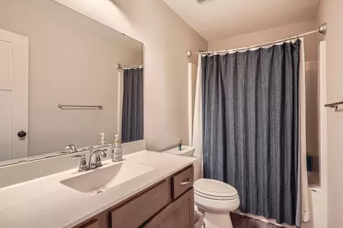 Bath - 2244 Naples Ave, Cologne, MN 55322 photo 3 of 3