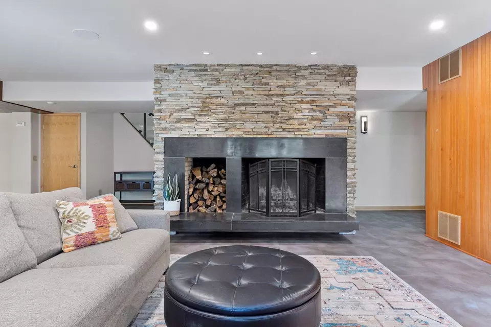 Living - 10181 Wild Duck Pass, Eden Prairie, MN 55347 photo 7 of 8