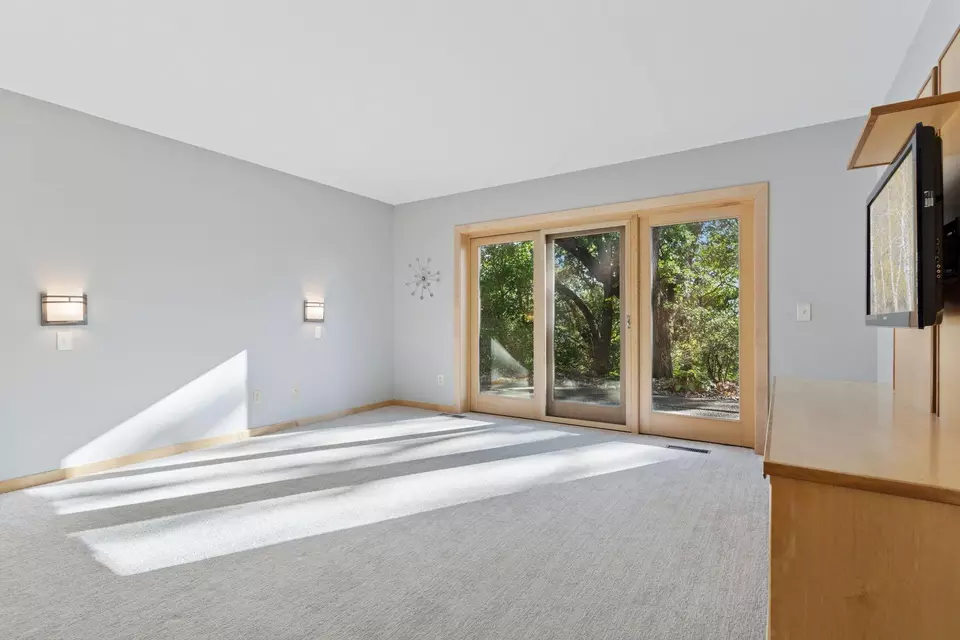Bedroom - 10181 Wild Duck Pass, Eden Prairie, MN 55347 photo 5 of 6