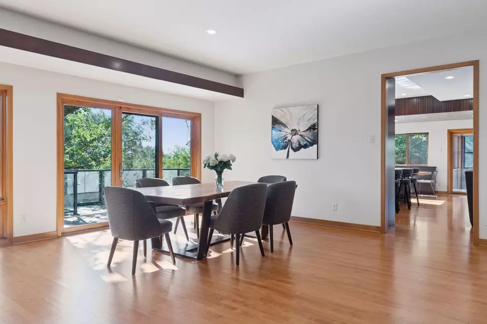 Dining - 10181 Wild Duck Pass, Eden Prairie, MN 55347 photo 2 of 5