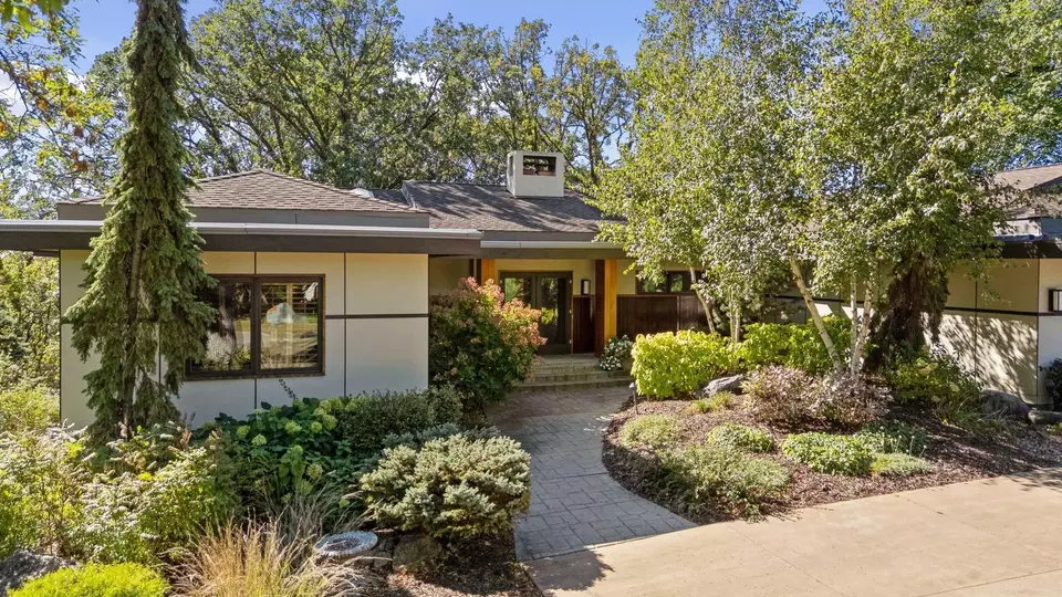 Exterior - 10181 Wild Duck Pass, Eden Prairie, MN 55347 photo 1 of 10