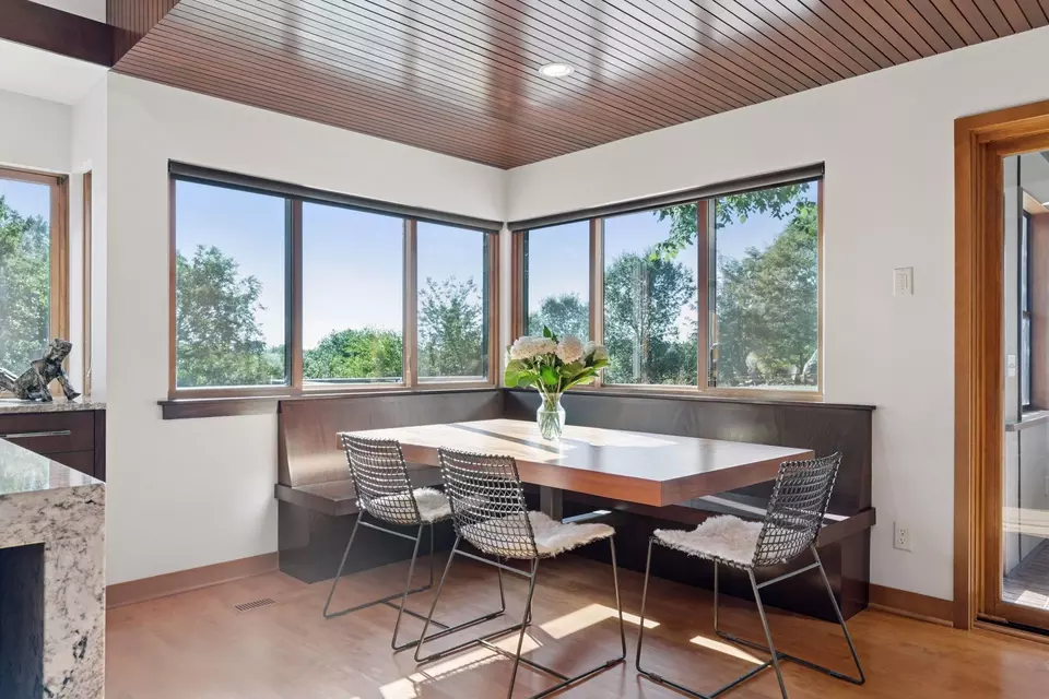 Dining - 10181 Wild Duck Pass, Eden Prairie, MN 55347 photo 4 of 5