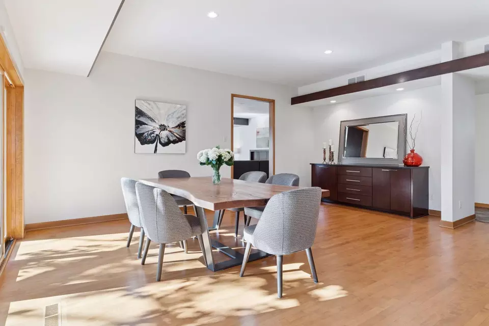 Dining - 10181 Wild Duck Pass, Eden Prairie, MN 55347 photo 3 of 5