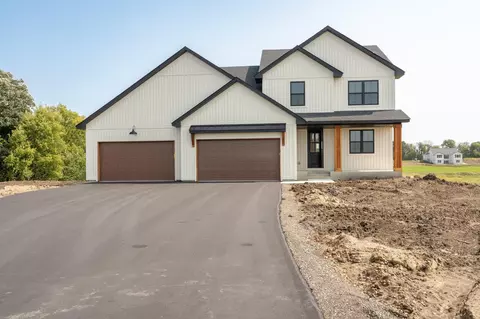 2282 Payten Ln, Jordan, MN 55352