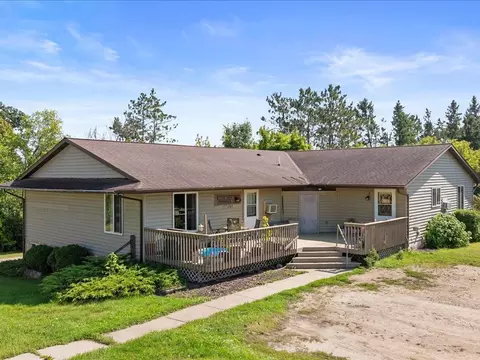 204 Lake Ave E, Hill City, MN 55748
