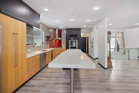 Kitchen - 925 Cliff Rd, Eagan, MN 55123 photo 6 of 7