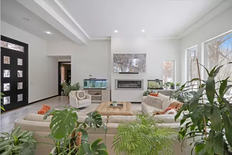 Living - 925 Cliff Rd, Eagan, MN 55123 photo 6 of 11