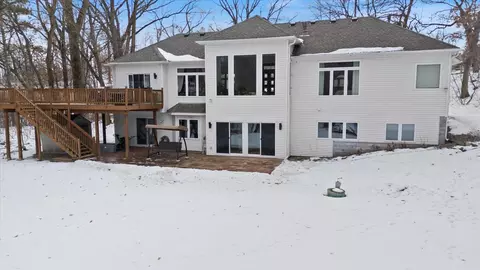 Exterior - 925 Cliff Rd, Eagan, MN 55123 photo 4 of 12