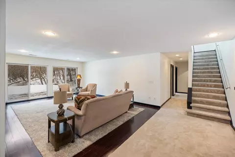 Living - 925 Cliff Rd, Eagan, MN 55123 photo 11 of 11