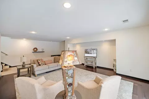 Living - 925 Cliff Rd, Eagan, MN 55123 photo 9 of 11