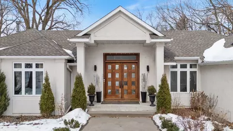 Exterior - 925 Cliff Rd, Eagan, MN 55123 photo 3 of 12