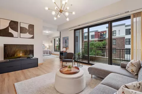 4525 Park Commons Dr #202, Saint Louis Park, MN 55416