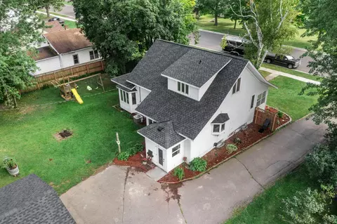 511 E Park Ave, Luck, WI 54853 photo 3