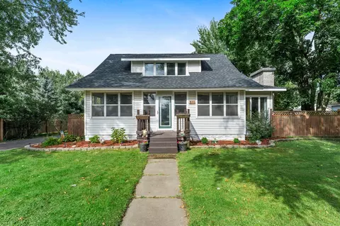 511 E Park Ave, Luck, WI 54853 photo 4