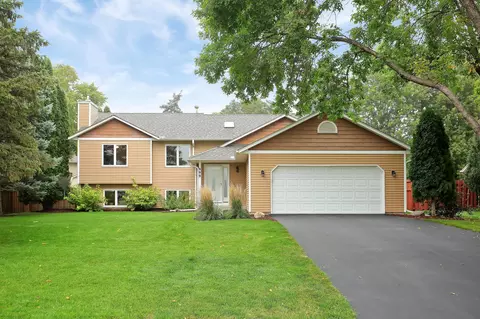 999 Northview Park Rd, Eagan, MN 55123