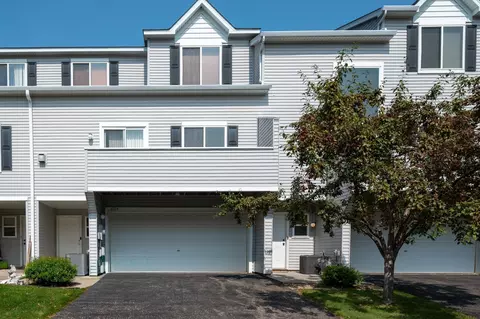 6814 Meadow Grass Ln S, Cottage Grove, MN 55016