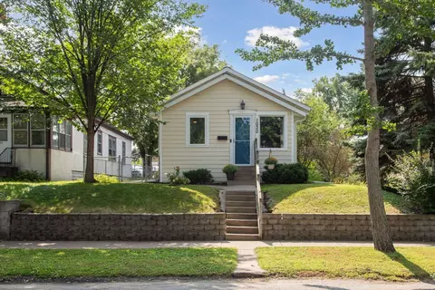 1030 Englewood Ave, Saint Paul, MN 55104