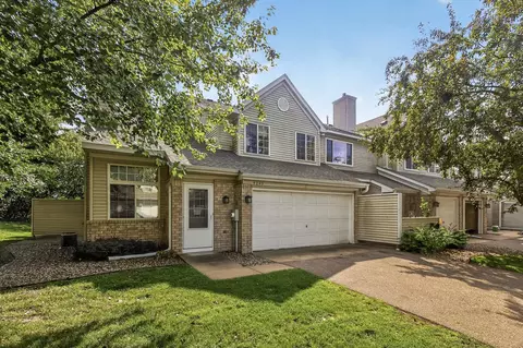 9245 Troon Ct, Woodbury, MN 55125