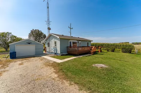 9944 County Road 25 SW, Byron, MN 55920