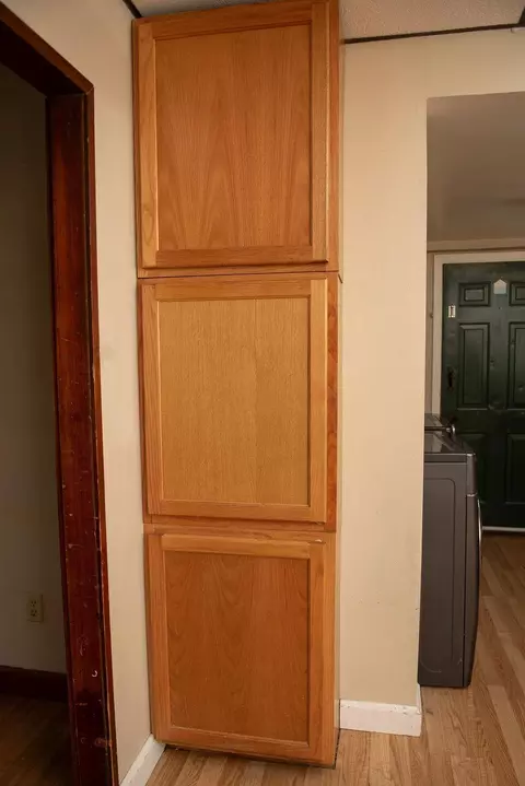 Entry Way - 528 N Broadway St, Spring Valley, MN 55975 photo 4 of 4