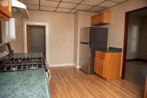 Entry Way - 528 N Broadway St, Spring Valley, MN 55975 photo 3 of 4