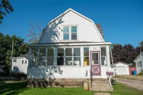 Exterior - 528 N Broadway St, Spring Valley, MN 55975 photo 1 of 5