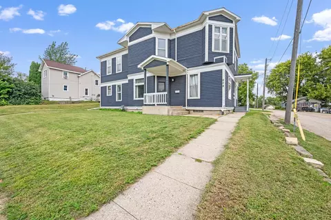 609 E 4th St, Fairmont, MN 56031