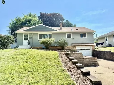 114 20th Ave N, South Saint Paul, MN 55075