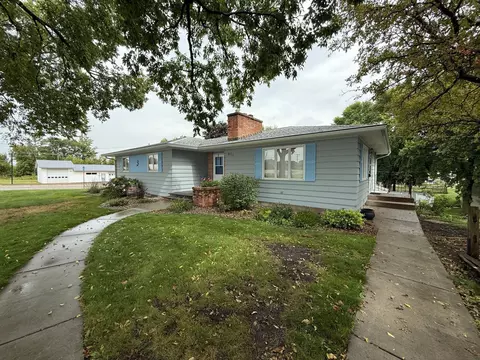 905 13th St, Granite Falls, MN 56241
