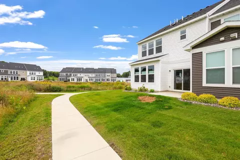 Exterior - 2585 Paddock Path, Shakopee, MN 55379 photo 3 of 3