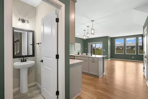 Entry Way - 2585 Paddock Path, Shakopee, MN 55379 photo 2 of 3