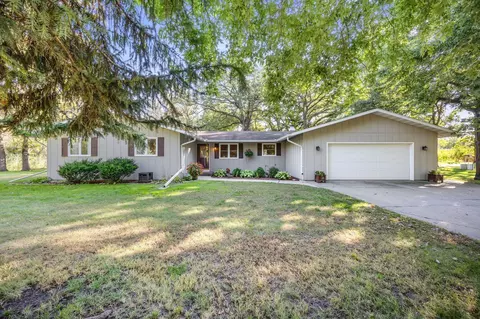 20447 Tiller Dr, Hutchinson, MN 55350
